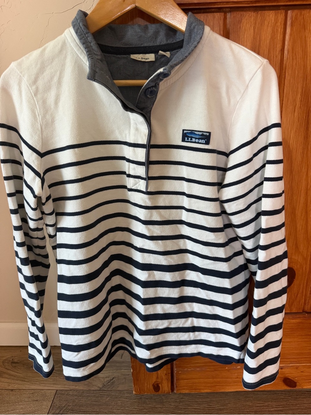 L.L.Bean Striped Pullover Henley - Navy & White - Size Medium